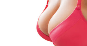 隆乳